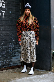 adidas, beige skirt, black beanie, chloe king, graphic skirt, graphic sweater, leather bag, leather shoes, leopard, orange sweater, printed skirt, printed sweater, proenza schouler, white shoes, street style, jonathan paciullo, frenchystyle, NYFW, NEW YORK, AUTUMN WINTER 2019-2020, AW 19-20, FALL WINTER 2019-2020, FW 19-20, fashion week, FW, vertical, full length