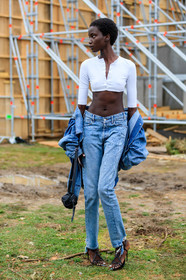 model, white top, long sleeves top, cropped top, denim, denim jacket, oversize jacket, light blue jacket, light blue jeans, black leather sandals, black bag, fashion week, frenchystyle, FW, jonathan paciullo, street style, SPRING SUMMER 2020, SS 20, PFW, PARIS, vertical, full length