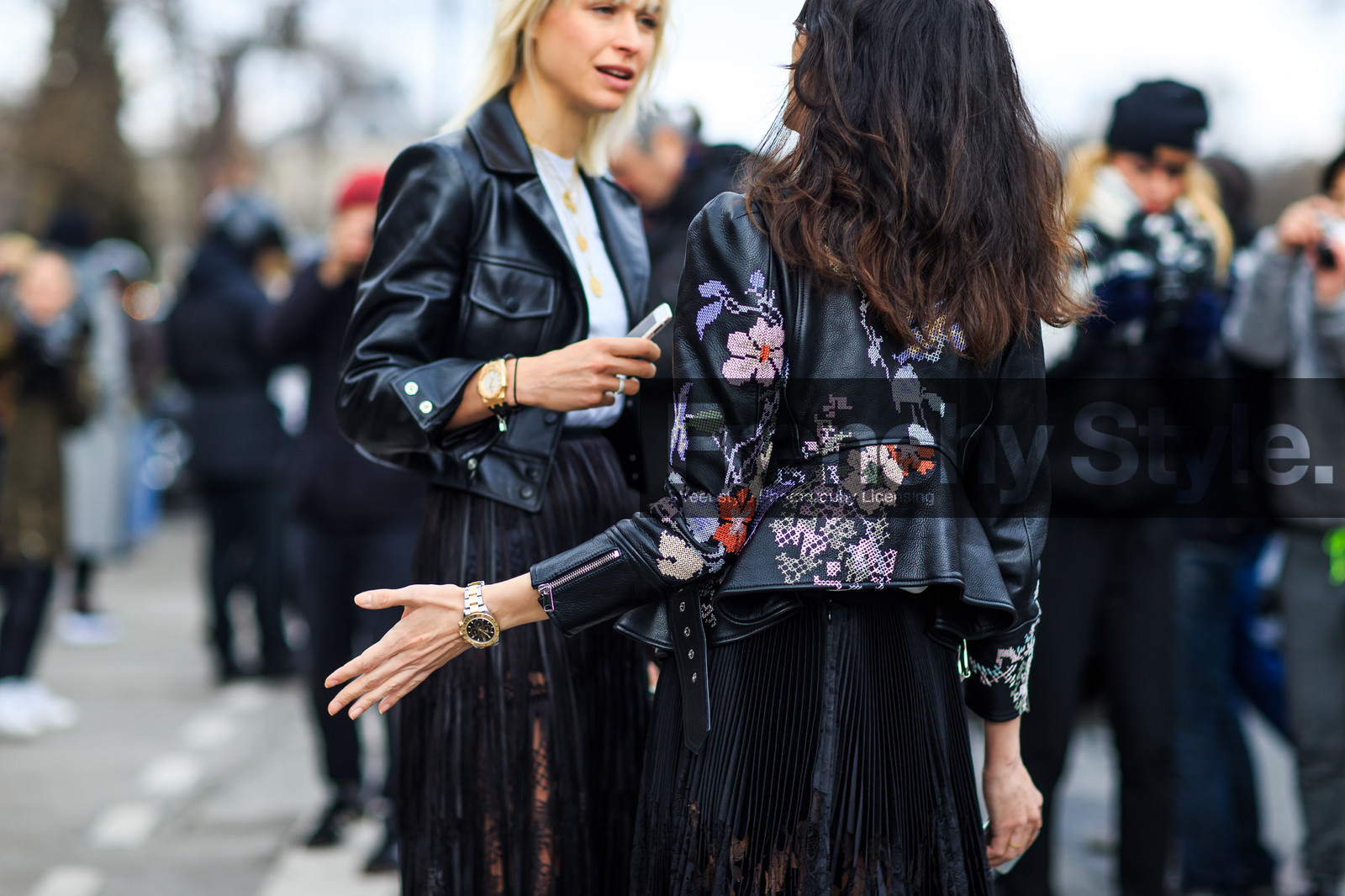 atmosphere details, AUTUMN WINTER 2016-2017, AW 16-17, black jacket, black perfecto, black skirt, detail, embroidered jacket, FALL WINTER 2016-2017, fashion week, frenchystyle, FW, FW 16-17, horizontal, jonathan paciullo, lace skirt, leather jacket, leather perfecto, leila yavari, PARIS, PFW, pleated skirt, street style