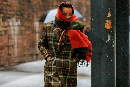 checked, graphic jacket, green coat, plaid, printed jacket, red scarf, tartan, street style, jonathan paciullo, frenchystyle, NYFW, NEW YORK, AUTUMN WINTER 2019-2020, AW 19-20, FALL WINTER 2019-2020, FW 19-20, FW, fashion week, atmosphere details, horizontal, detail