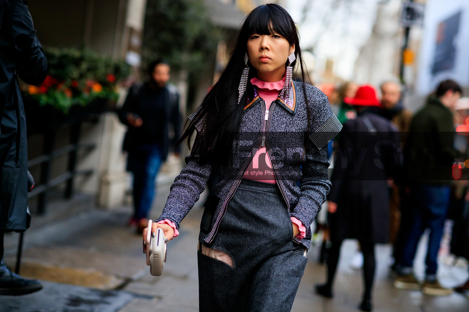 earrings, embroidered jacket, glitter, grey jacket, grey skirt, pink sweater, susie lau, LONDON, LFW, fashion week, frenchystyle, FW, jonathan paciullo, street style, AUTUMN WINTER 2019-2020, AW 19-20, FW 19-20, FALL WINTER 2019-2020, horizontal, atmosphere details, detail
