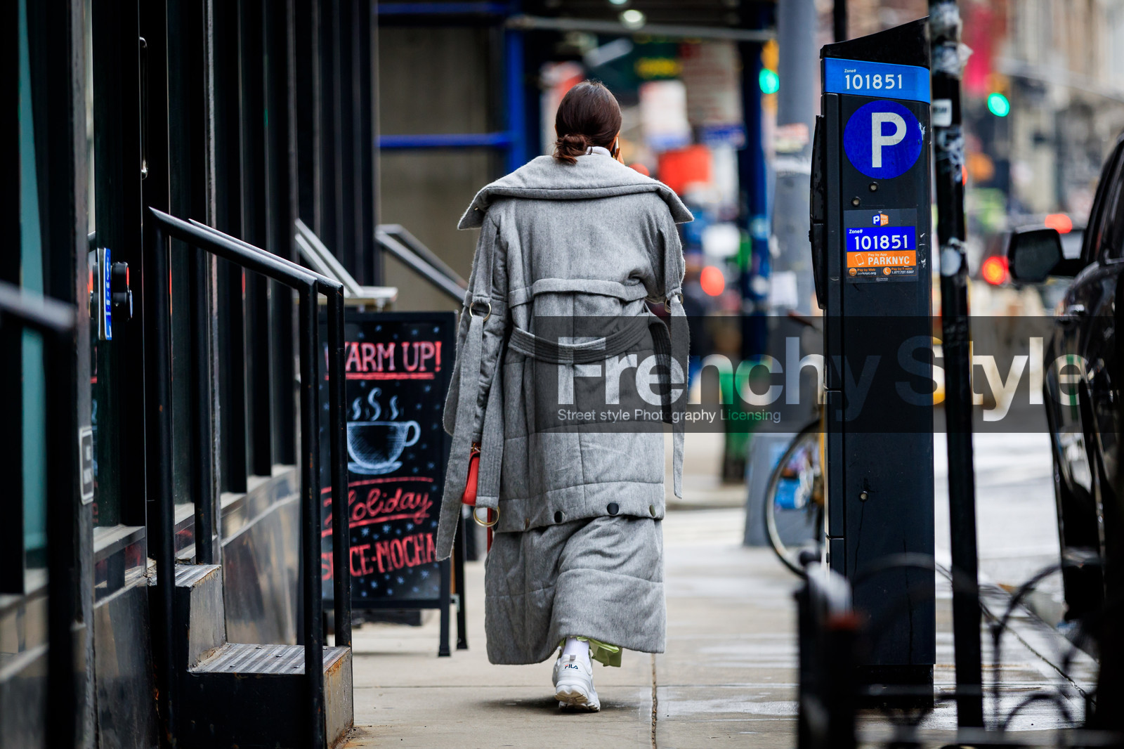 grey coat, leather shoes, white sneakers, street style, jonathan paciullo, FW, frenchystyle, fashion week, NYFW, NEW YORK, AUTUMN WINTER 2018-2019, AW 18-19, FALL WINTER 2018-2019, FW 18-19, atmosphere details, horizontal, full length, bettina looney