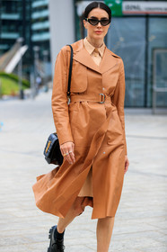 brittany xavier, camel look, camel leather jacket, camel leather shirt, camel leather trench coat, black leather bag, quilted bag, butterfly sunglasses, nails details, fashion week, frenchystyle, FW, jonathan paciullo, street style, vertical, atmosphere details, detail, MFW, MILAN, SPRING SUMMER 2020, SS 20
