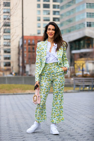 floral, flowers, flowers suit, graphic bag, graphic jacket, graphic pants, graphic suit, green jacket, green pants, green suit, leather bag, leather shoes, pink bag, printed bag, printed jacket, printed pants, printed suit, ruffles, trousers, white shirt, white shoes, white sneakers, street style, jonathan paciullo, FW, frenchystyle, fashion week, NYFW, NEW YORK, AUTUMN WINTER 2018-2019, AW 18-19, FALL WINTER 2018-2019, FW 18-19, vertical, full length, jessica kahawaty