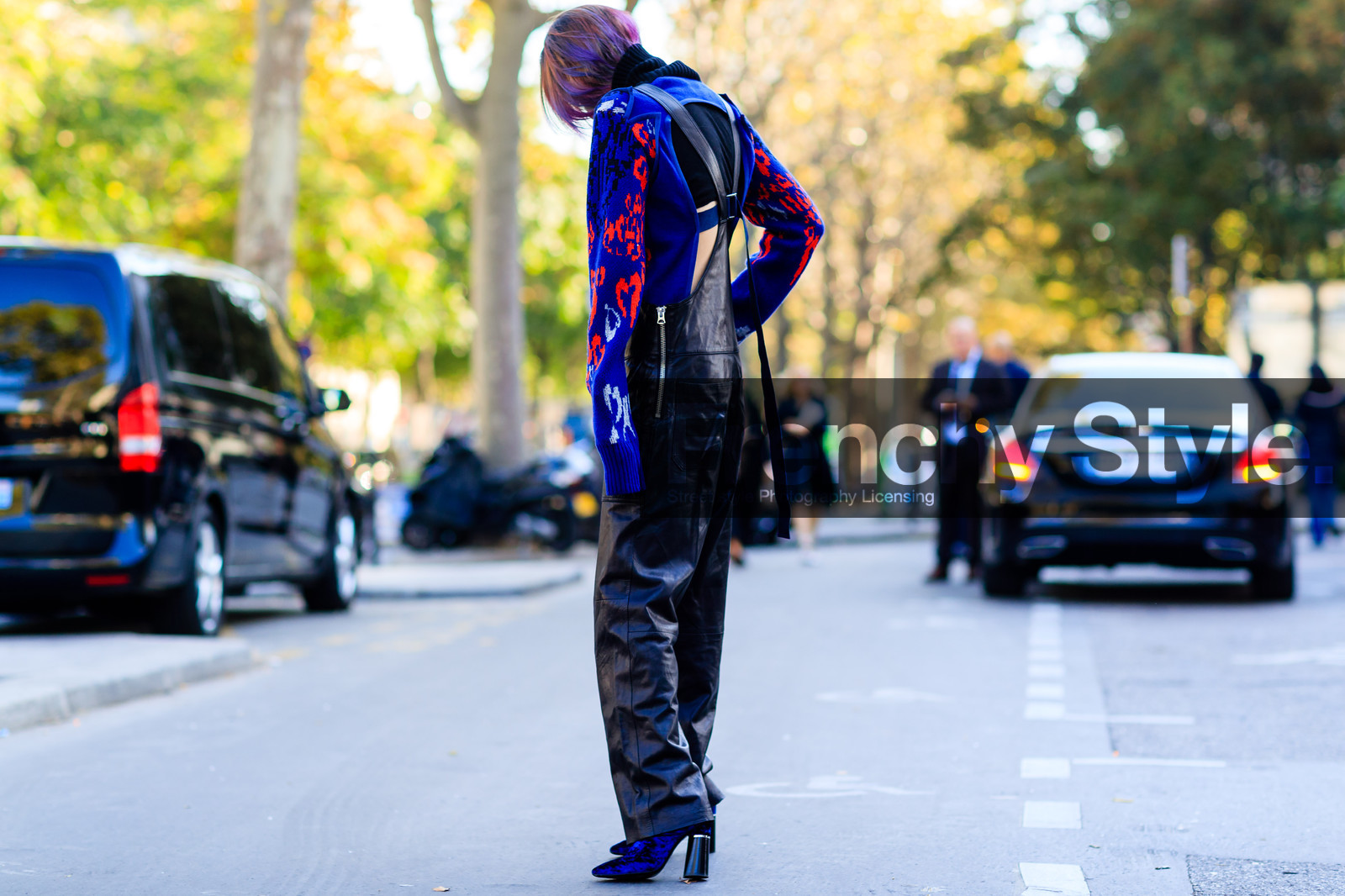 atmosphere details, back detail, black overall, blue sweater, dyed hair, fashion week, frenchystyle, full length, FW, high heels, horizontal, irene kim, jonathan paciullo, leather overall, leather shoes, PARIS, PFW, pink hair, printed sweater, purple boots, red hair, sacai, SPRING SUMMER 2017, SS 17, street style, trousers, velvet