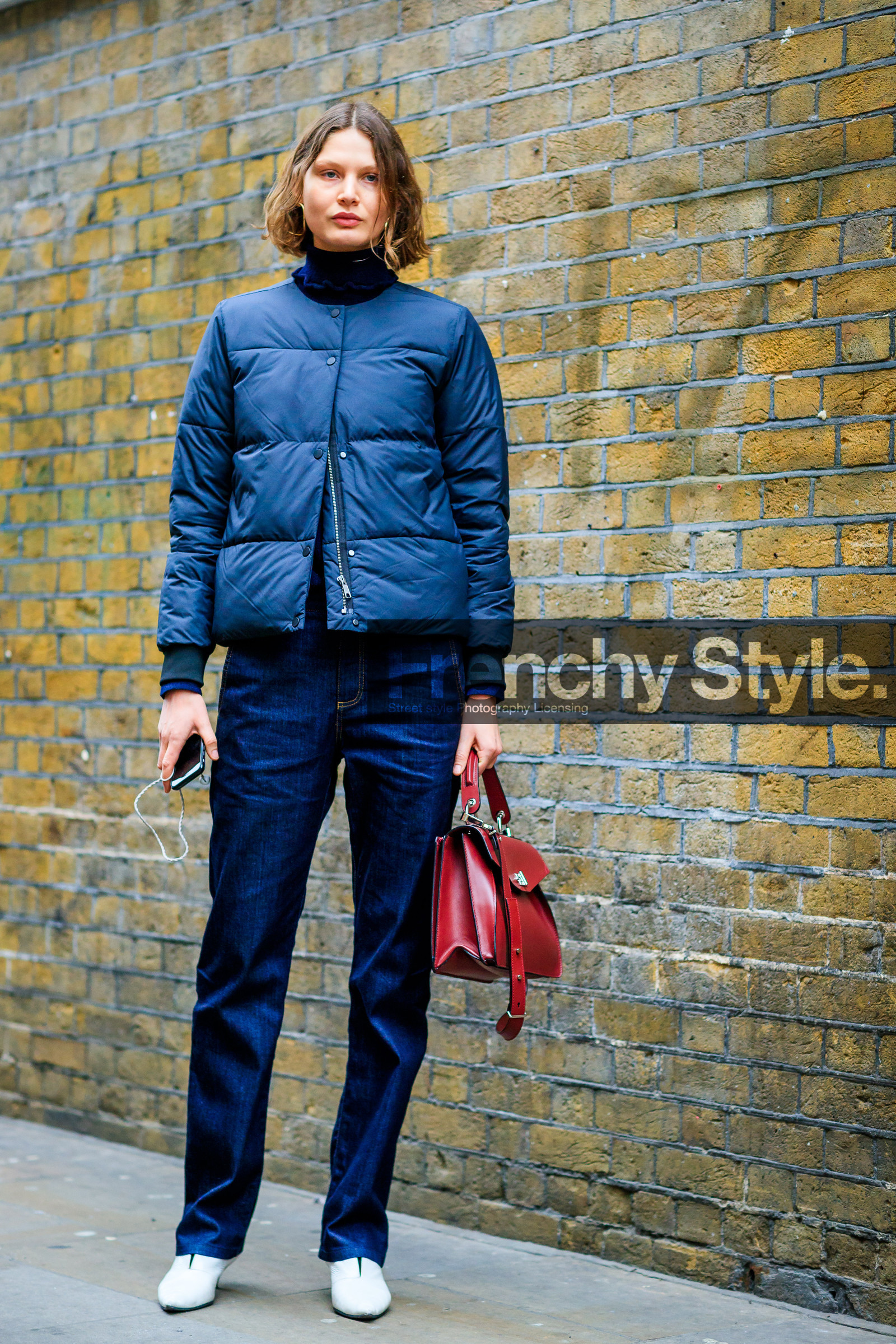 AUTUMN WINTER 2017-2018, AW 17-18, black jacket, blue denim, denim pants, down jacket, FALL WINTER 2017-2018, fashion week, frenchystyle, full length, FW, FW 17-18, jeans, jonathan paciullo, leather bag, LFW, LONDON, red bag, street style, trousers, vertical, victoria sekrier, white shoes