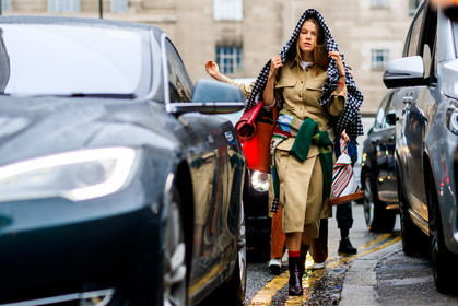 beige shirt, beige skirt, bordeaux, burgundy, camel bag, checked, gingham, graphic jacket, green sweater, high heels, leather bag, leather shoes, plaid, printed jacket, red bag, red boots, red socks, tied up sweater, street style, jonathan paciullo, FW, frenchystyle, fashion week, LFW, LONDON, AUTUMN WINTER 2018-2019, AW 18-19, FALL WINTER 2018-2019, FW 18-19, horizontal, atmosphere details, full length, monica ainley