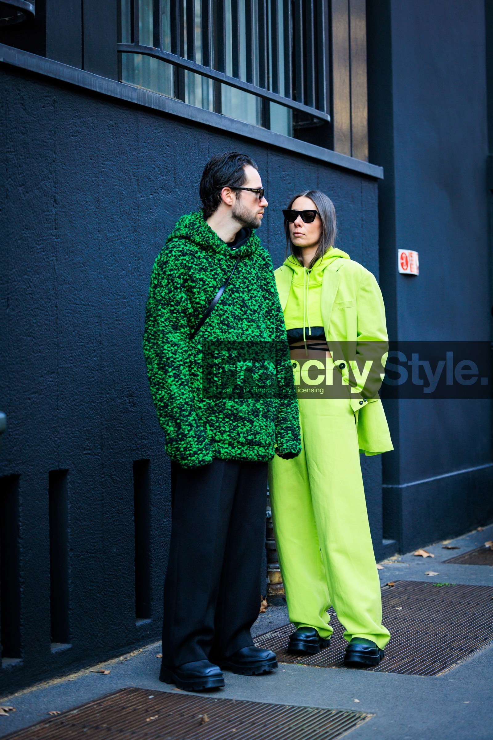 printed hoodie, black pants, black boots, leather boots, cropped hoodie, fluo green hoodie, crossed laces top, animal print fluo look, black sunglasses, fluo green pants, alice barbier, JS roques, alice & j.s, fashion week, frenchystyle, FW, jonathan paciullo, street style, vertical, full length