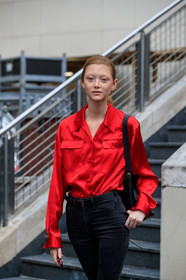 model, red shirt, silk shirt, black jeans, tight jeans, fashion week, frenchystyle, FW, jonathan paciullo, street style, SPRING SUMMER 2020, SS 20, PFW, PARIS, vertical, atmosphere details, detail