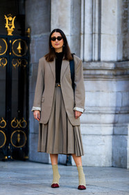 beige jacket, beige shoes, beige skirt, black sweater, blazer, high heels, leather shoes, pleated skirt, sunglasses, street style, jonathan paciullo, FW, frenchystyle, fashion week, PFW, PARIS, AUTUMN WINTER 2018-2019, FALL WINTER 2018-2019, FW 18-19, vertical, full length, julia haghjoo