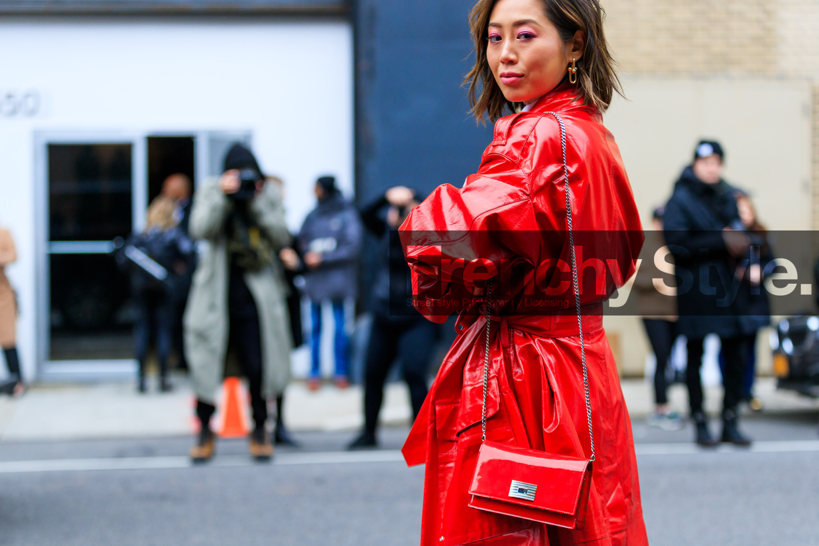 leather bag, leather coat, red bag, red coat, trench coat, street style, jonathan paciullo, FW, frenchystyle, fashion week, NYFW, NEW YORK, AUTUMN WINTER 2018-2019, AW 18-19, FALL WINTER 2018-2019, FW 18-19, atmosphere details, horizontal, detail, aimee song