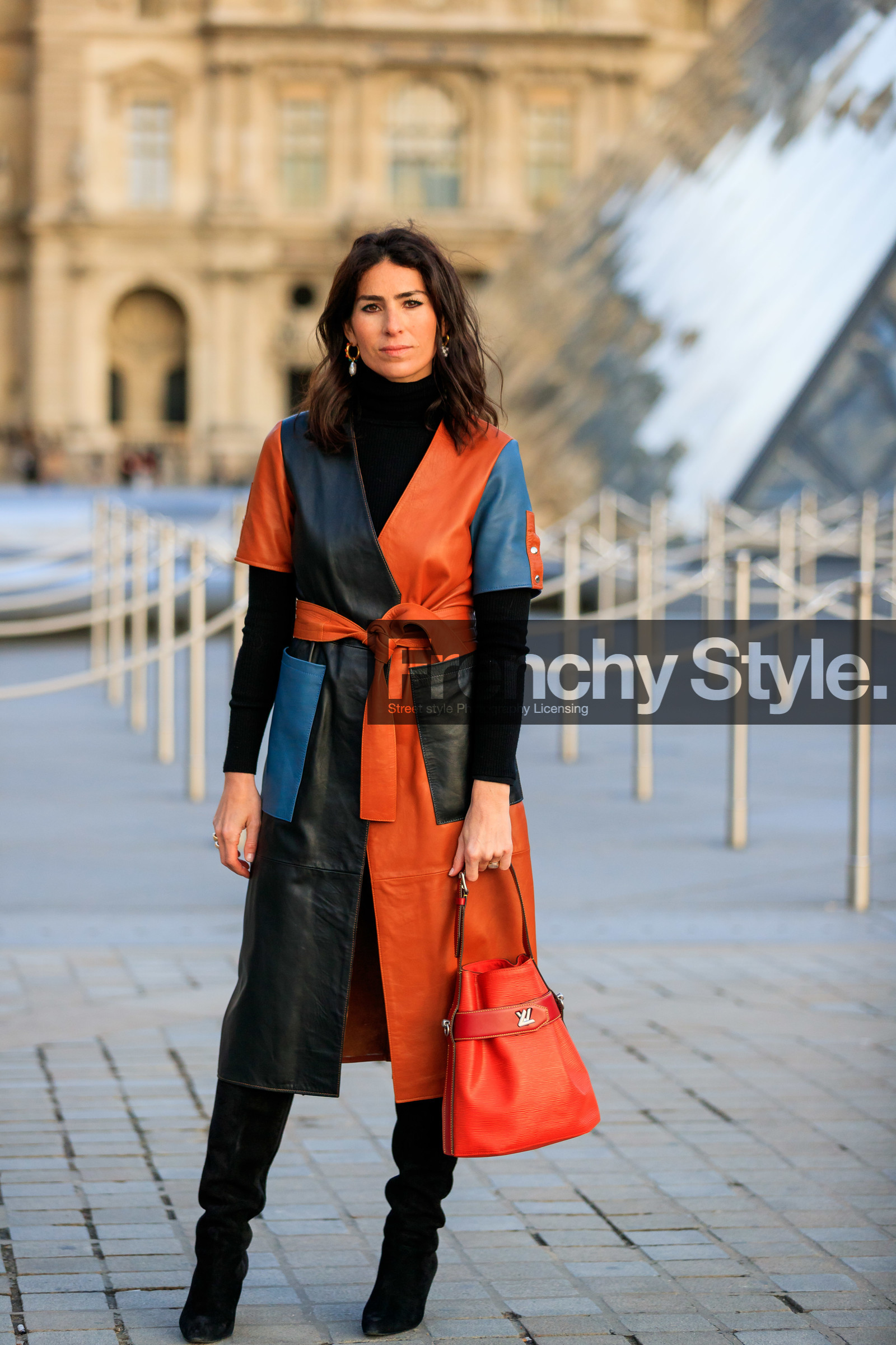 bicolor, black coat, black shoes, camel bag, camel coat, deborah reyner sebag, graphic jacket, high boots, leather bag, leather coat, leather shoes, louis vuitton, printed jacket, PARIS, PFW, street style, jonathan paciullo, FW, frenchystyle, fashion week, AUTUMN WINTER 2019-2020, AW 19-20, FALL WINTER 2019-2020, FW 19-20, vertical, full length