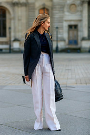 gaia repossi, black jacket, navy blue pullover, navy blue polo shirt, polo collar pullover, white pants, zipped pants, high waist pants, loose pants, louis vuitton pants, fashion week, frenchystyle, FW, jonathan paciullo, street style, PFW, PARIS, vertical, full length