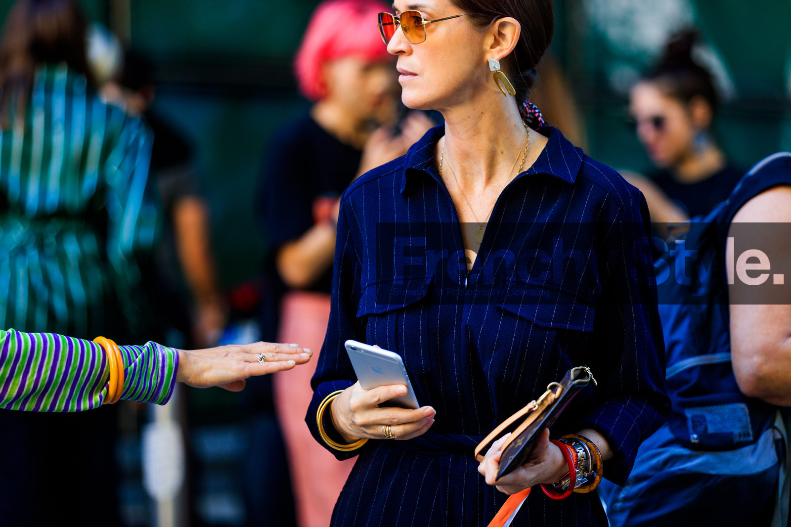 blue jumpsuit, bracelet, brown bag, earrings, emily zak, graphic bag, graphic jumpsuit, iphone, leather bag, louis vuitton, monogram, printed bag, printed jumpsuit, striped jumpsuit, sunglasses, watch, street style, jonathan paciullo, FW, frenchystyle, fashion week, MFW, MILAN, SPRING SUMMER 2019, SS 19, atmosphere details, horizontal, detail