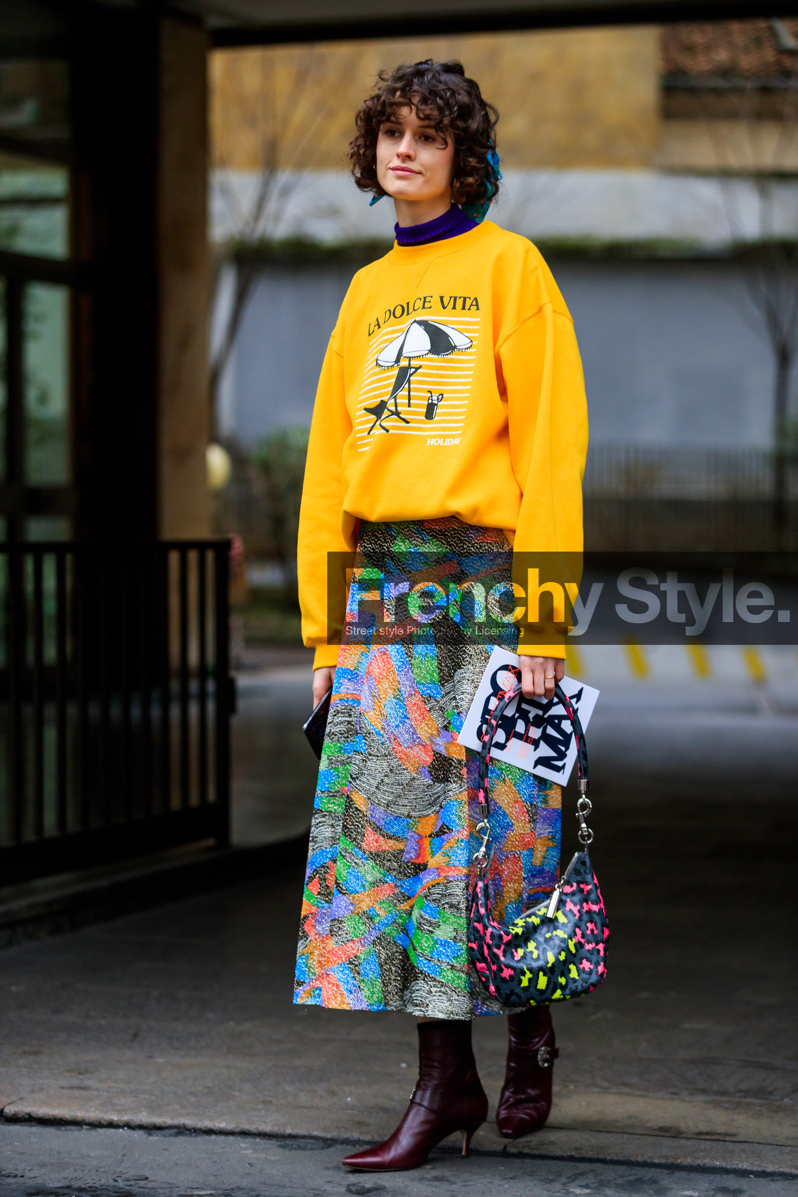 animal print, bordeaux, burgundy, graphic bag, graphic skirt, leather shoes, leopard, multicolor bag, multicolor skirt, printed bag, printed skirt, printed sweater, red boots, yellow sweater, fashion week, frenchystyle, FW, jonathan paciullo, street style, MFW, MILAN, AUTUMN WINTER 2018-2019, FALL WINTER 2018-2019, FW 18-19, vertical, full length, chloe hill