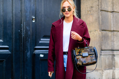 atmosphere details, bordeaux, burgundy, camouflage, denim pants, detail, fashion week, frenchystyle, FW, green bag, horizontal, jeans, jonathan paciullo, leather bag, PARIS, PFW, printed bag, red coat, SPRING SUMMER 2017, SS 17, street style, sunglasses, trousers, valentino, white t shirt