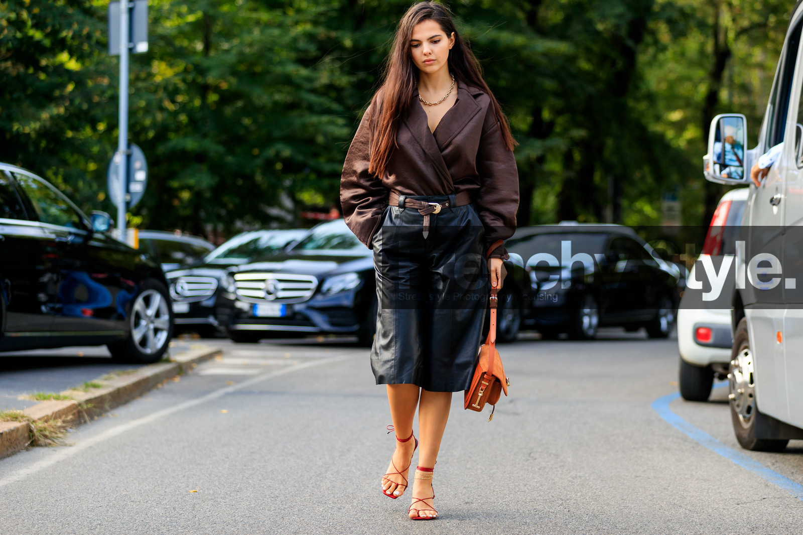 doina ciobanu, brown jacket, brown shirt, silk shirt, silk jacket, silk belt, brown belt, black leather shorts, black leather bermuda shorts, camel suede bag, tods bag, red leather sandals, multi straps sandals, fashion week, frenchystyle, FW, jonathan paciullo, street style, horizontal, atmosphere details, full length, MFW, MILAN, SPRING SUMMER 2020, SS 20