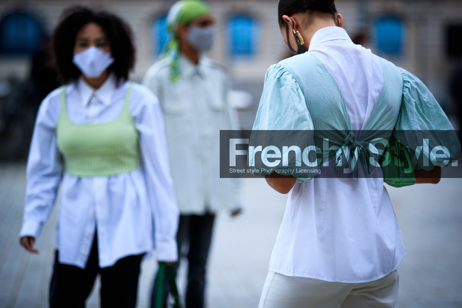 light green blouse, white shirt, knot details, knotted blouse, back details, balloon sleeves, covid face mask, fashion week, frenchystyle, FW, jonathan paciullo, street style, PFW, PARIS, SPRING SUMMER 2021, SS 21, horizontal, atmosphere details, detail