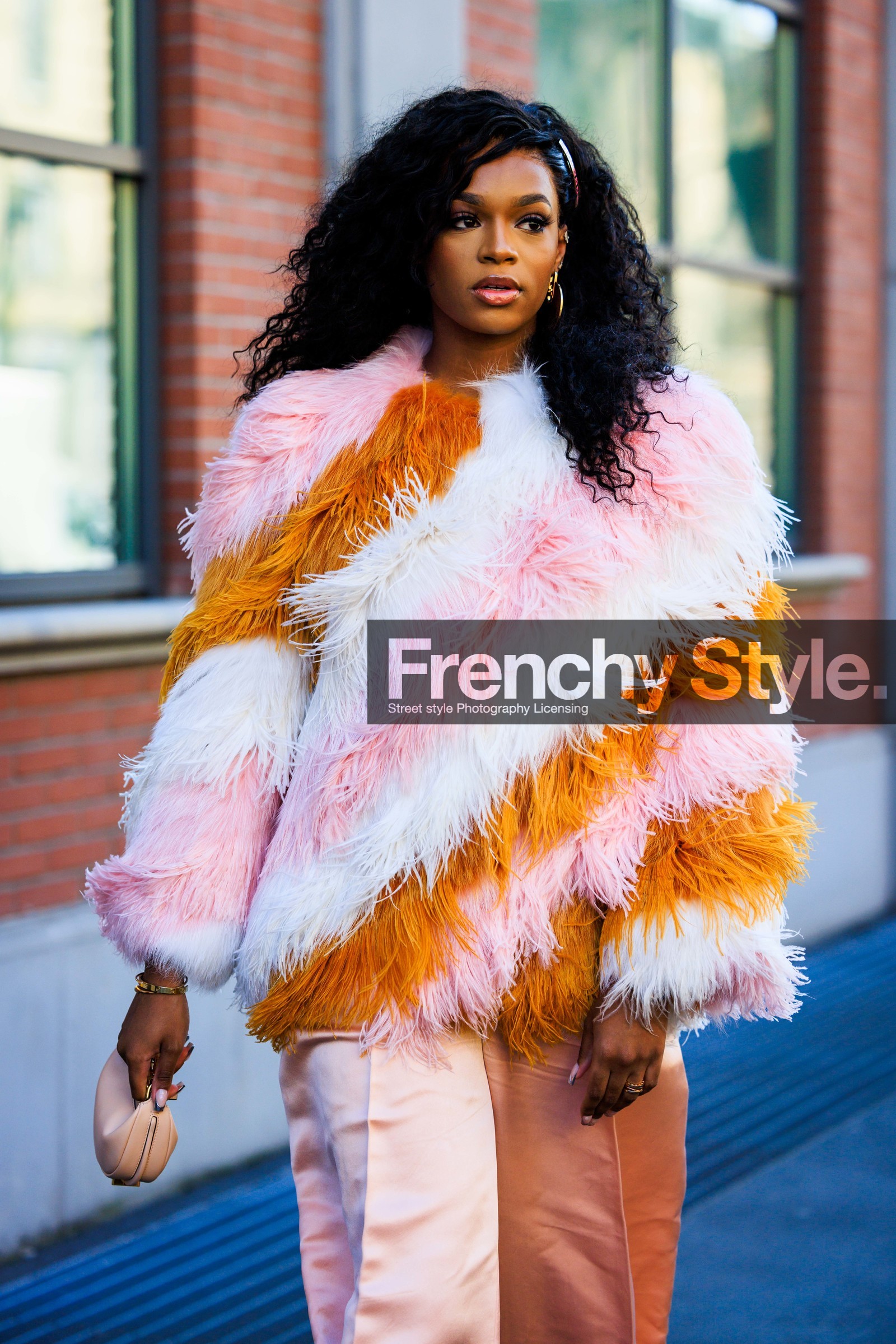 furry coat, multicolor coat, salmon pants, silk pants, baggy pants, mini fendi bag, pink mini bag, hair pin, fluffy coat, stripes coat, details, close up, fashion week, frenchystyle, FW, jonathan paciullo, street style, MFW, MILAN, FALL WINTER 2022_2023, AUTUMN WINTER 2022-2023, FW 22-23, vertical, atmosphere details