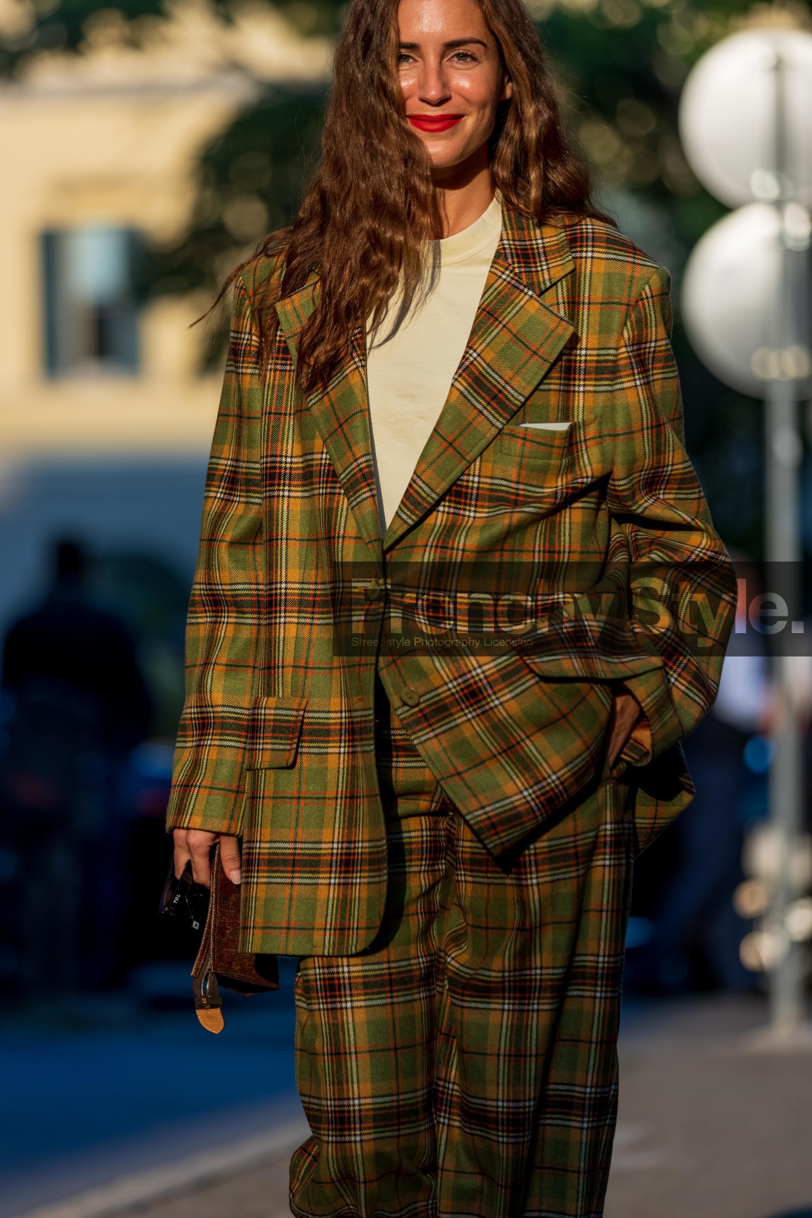 blazer, check, color, Gala Gonzalez, print, suit, tartan blazer, tartan pants, tartan suit, green, fashion week, frenchystyle, FW, jonathan paciullo, street style, MFW, MILAN, SPRING SUMMER 2022, SS 22, vertical, atmosphere details, detail