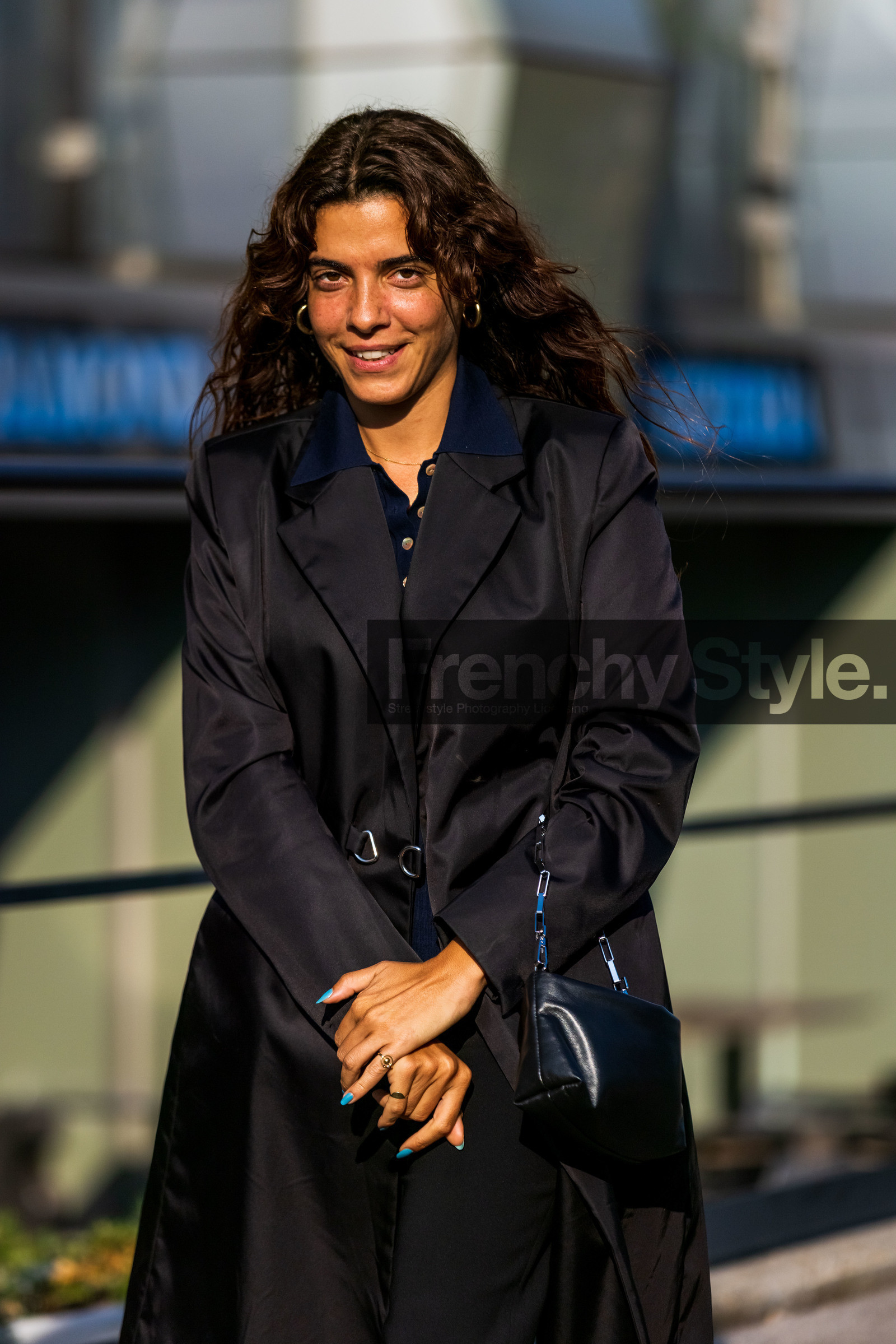 bag, black bag, black coat, black monochrome, black shirt, blue nails, coat, Georgia Tal, long coat, monochrome, silver chain, fashion week, frenchystyle, FW, jonathan paciullo, street style, SPRING SUMMER 2022, SS 22, MFW, MILAN, vertical, atmosphere details