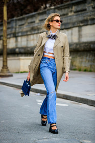 camille charriere, beige leather trench coat, white shirt, white top, cropped shirt, cropped top, black scarf, letter printed scarf, scale sunglasses, square shape glasses, blue jeans, used jeans, denim, denim bag, hand bag, mini bag, dior bag, nodaleto shoes, black leather shoes, mary jane shoes, fashion week, frenchystyle, FW, jonathan paciullo, street style, PFW, PARIS, AUTUMN WINTER 2020-2021, FALL WINTER 2020-2021, FW 20-21, vertical, full length