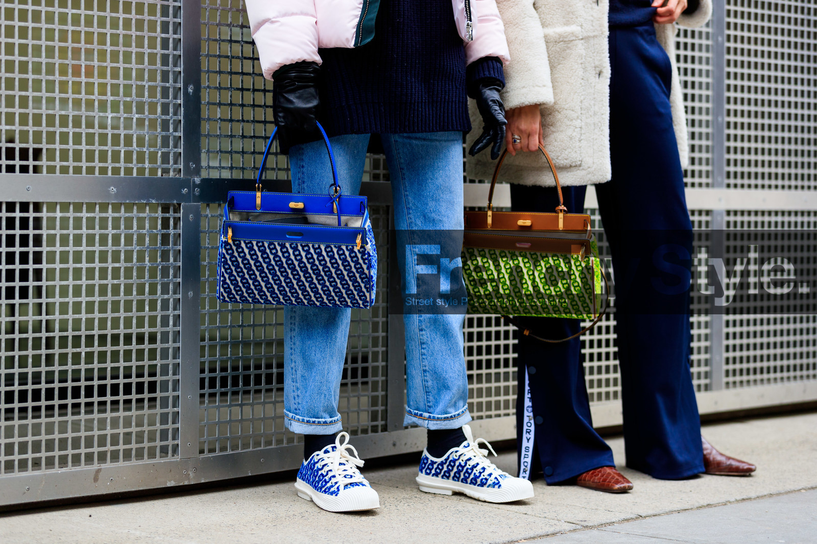 black gloves, blue bag, blue denim, blue sneakers, blue sweater, brown boots, denim pants, graphic bag, green bag, jeans, julia haghjoo, leather bag, leather gloves, leather shoes, monogram, navy pants, printed bag, shearling, syli, sylvia haghjoo, tory burch, trousers, velvet, white jacket, street style, jonathan paciullo, frenchystyle, NYFW, NEW YORK, AUTUMN WINTER 2019-2020, AW 19-20, FALL WINTER 2019-2020, FW 19-20, FW, fashion week, atmosphere details, horizontal, detail
