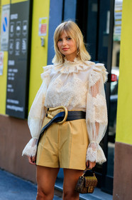 white blouse, lace blouse, ruffle blouse, high collar blouse, bottega veneta belt, big belt, big buckle belt, light yellow shorts, fendi baguette bag, fendi bag, hand bag, monogrammed bag, brown leather bag, plumetis blouse, polka dots blouse, fashion week, frenchystyle, FW, jonathan paciullo, street style, vertical, atmosphere details, detail, MFW, MILAN, SPRING SUMMER 2020, SS 20