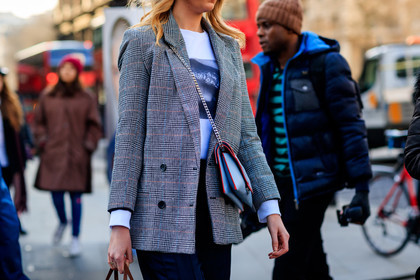 atmosphere details, AUTUMN WINTER 2017-2018, AW 17-18, blazer, checked jacket, detail, FALL WINTER 2017-2018, fashion week, frenchystyle, FW, FW 17-18, grey jacket, horizontal, jonathan paciullo, leather bag, LFW, LONDON, street style, trousers