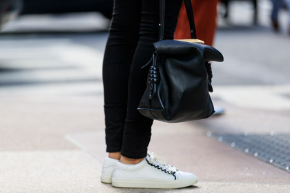 black bag, black denim, denim pants, jeans, leather bag, leather shoes, loewe, trousers, white sneakers, street style, jonathan paciullo, FW, frenchystyle, fashion week, NYFW, NEW YORK, AUTUMN WINTER 2018-2019, AW 18-19, FALL WINTER 2018-2019, FW 18-19, atmosphere details, horizontal, detail