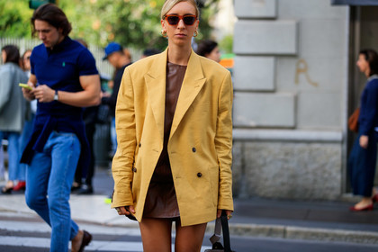 hoop earrings, golden earrings, light yellow jacket, oversize jacket, brown leather dress, mini dress, red sunglasses, fashion week, frenchystyle, FW, jonathan paciullo, street style, horizontal, atmosphere details, detail, MFW, MILAN, SPRING SUMMER 2020, SS 20