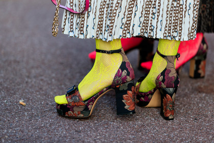 Ami and Aya Suzuki, ferragamo look, ferragamo shoes, platform sandals, cachemere printed shoes, high heels sandals, open toe shoes, pink tights, yellow tights, close up detail, shoes detail, fashion week, frenchystyle, FW, jonathan paciullo, street style, horizontal, atmosphere details, detail, MFW, MILAN, SPRING SUMMER 2020, SS 20