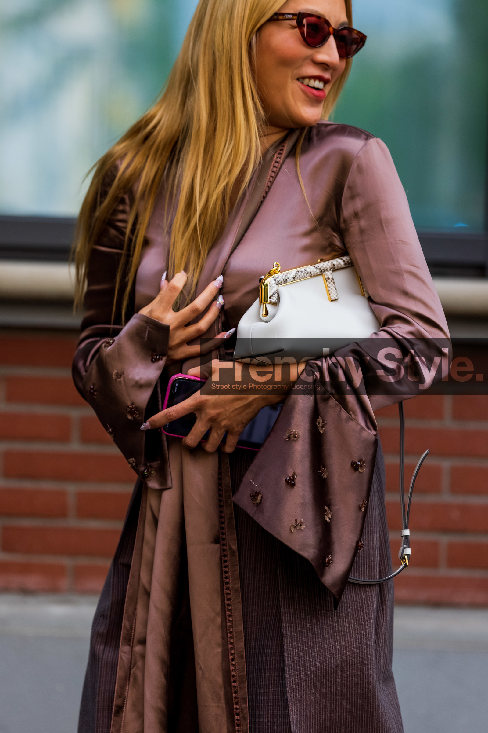 bag, brown dress, cat eyes, dress, fendi bag, satin dress, smartphone, sunglasses, Tina Leung, white bag, fashion week, frenchystyle, FW, jonathan paciullo, street style, MFW, MILAN, SPRING SUMMER 2022, SS 22, vertical, atmosphere details, detail