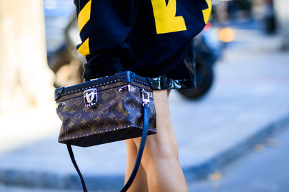 aimee song, atmosphere details, black skirt, black sweater, brown bag, detail, fashion week, frenchystyle, FW, horizontal, jonathan paciullo, leather bag, leather skirt, louis vuitton, monogram, off white, PARIS, PFW, printed bag, printed sweater, SPRING SUMMER 2017, SS 17, street style