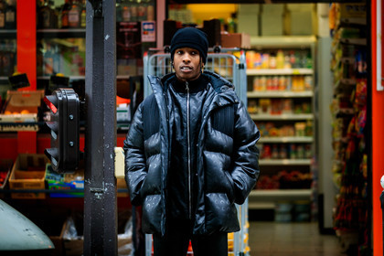 asap rocky, black leather coat, black leather pants, monogrammed coat, monogrammed pants, zipped coat, down jacket, black hat, woolen hat, marine serre coat, marine serre look, marine serre pants, black leather sneakers, fashion week, frenchystyle, FW, jonathan paciullo, street style, PFW, PARIS, AUTUMN WINTER 2020-2021, FALL WINTER 2020-2021, FW 20-21, horizontal, detail, atmosphere details