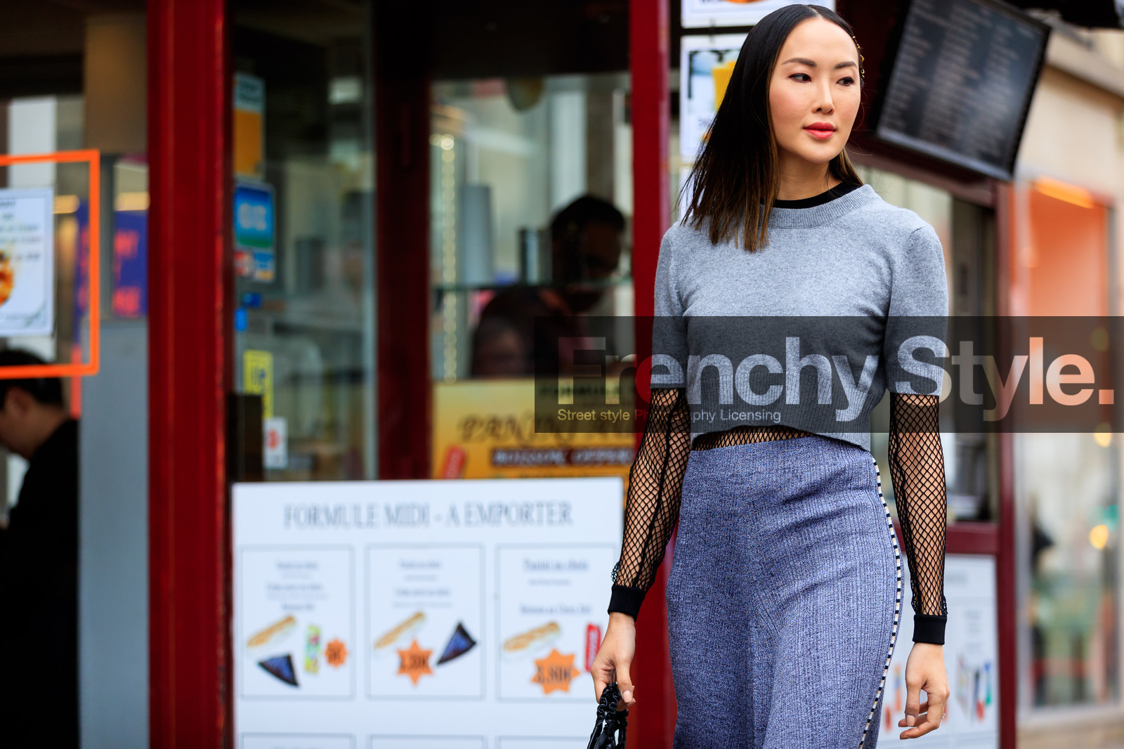 fishnet, grey skirt, grey sweater, street style, jonathan paciullo, FW, frenchystyle, fashion week, PFW, PARIS, AUTUMN WINTER 2018-2019, FALL WINTER 2018-2019, FW 18-19, horizontal, atmosphere details, Chriselle Lim