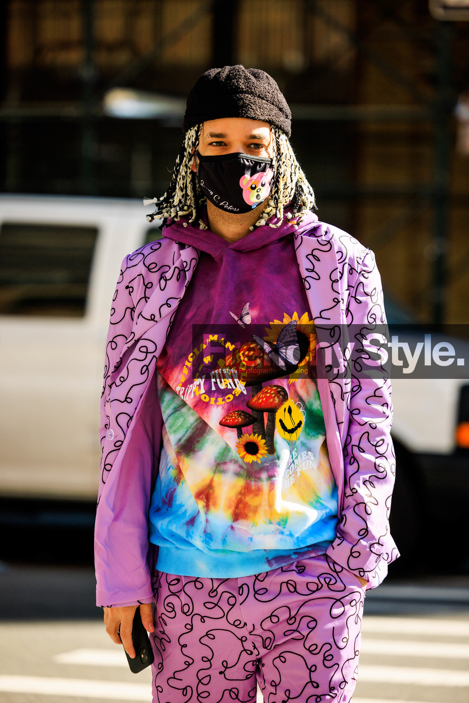 black beanie, purple printed suit, printed purple suit, printed motif purple hoodie, teddy face mask, fashion week, frenchystyle, FW, jonathan paciullo, street style, NYFW, NEW YORK, AUTUMN WINTER 2022-2023, FALL WINTER 2022_2023, FW 22-23, vertical, atmosphere details