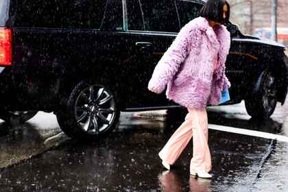 fur jacket, high heels, leather shoes, pink fur, pink jacket, pink pants, trousers, white shoes, street style, jonathan paciullo, FW, frenchystyle, fashion week, NYFW, NEW YORK, AUTUMN WINTER 2018-2019, AW 18-19, FALL WINTER 2018-2019, FW 18-19, atmosphere details, horizontal, full length, Tiffany Hsu