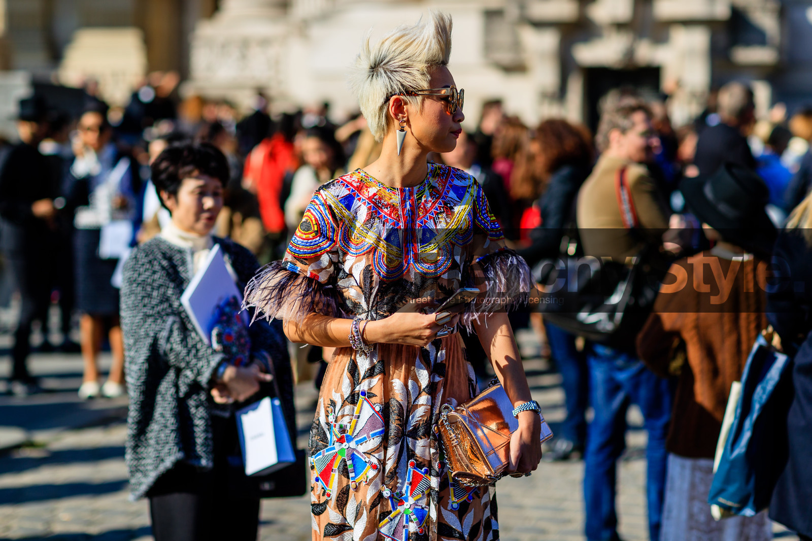 atmosphere details, detail, earrings, fashion week, frenchystyle, FW, horizontal, jonathan paciullo, leather bag, multicolor dress, PARIS, PFW, printed dress, shiny bag, SPRING SUMMER 2017, SS 17, street style, sunglasses