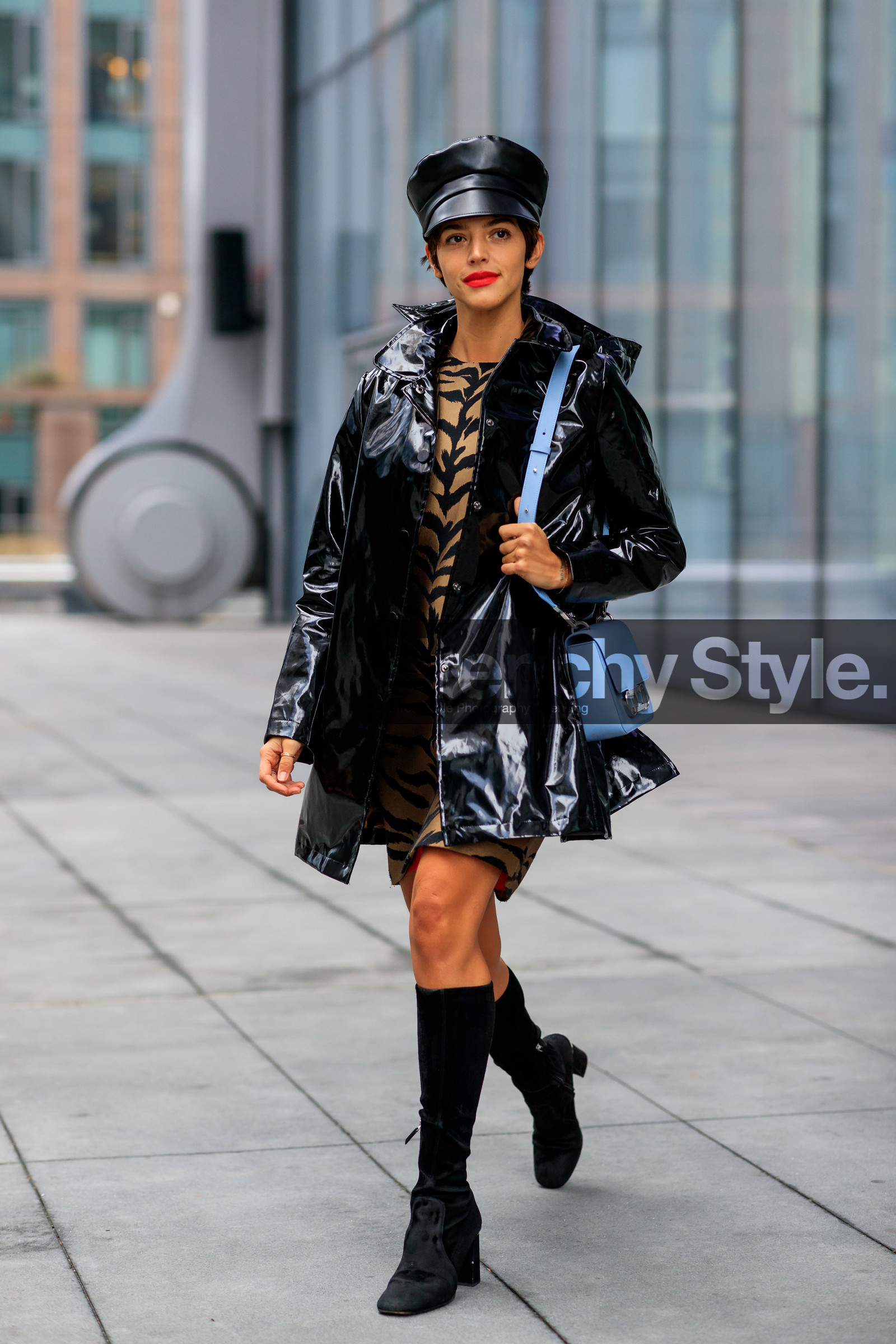 calu rivero, black leather hat, black polish coat, black polish parka, leopard printed jacket, animal print dress, mini dress, beige dress, striped dress, light blue leather bag, shoulder bag, carolina herrera bag, black suede boots, high boots, high heels boots, fashion week, frenchystyle, FW, jonathan paciullo, street style, NYFW, NEW YORK, AUTUMN WINTER 2020-2021, FALL WINTER 2020-2021, FW 20-21, vertical, full length