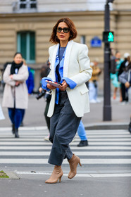 Christine Centenera, white jacket, light blue shirt, grey t-shirt, grey pants, scale sunglasses, beige leather boots, camel toe margiela boots, low boots, high heels boots, margiela boots, cropped pants, loose pants, louis vuitton sunglasses, fashion week, frenchystyle, FW, jonathan paciullo, street style, PFW, PARIS, vertical, full length
