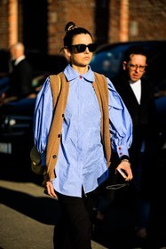 street style, jonathan paciullo, FW, frenchystyle, fashion week, MFW, MILAN, FALL WINTER 2022_2023, AUTUMN WINTER 2022-2023, FW 22-23, vertical, atmosphere details