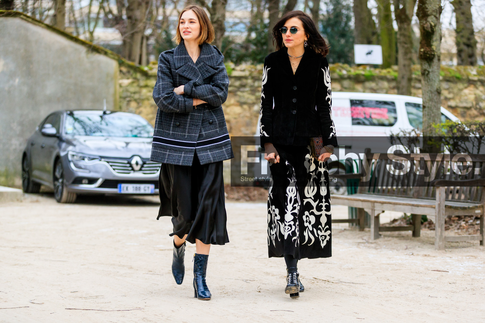 black and white, black jacket, black shoes, black skirt, blue boots, checked, christian dior, graphic jacket, graphic skirt, grey jacket, leather bag, leather jacket, leather shoes, leather skirt, plaid, printed jacket, printed skirt, sunglasses, street style, jonathan paciullo, FW, frenchystyle, fashion week, PFW, PARIS, AUTUMN WINTER 2018-2019, FALL WINTER 2018-2019, FW 18-19, horizontal, atmosphere details, full length