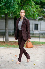 pernille teisbaek, brown coat, brown jacket, brown pants, brown suits, brown down jacket, flare pants, camel leather bag, hand bag, bottega veneta shoes, high heels sandals, plaited sandals, light beige leather sandals, fashion week, frenchystyle, FW, jonathan paciullo, street style, SPRING SUMMER 2020, SS 20, PFW, PARIS, vertical, full length
