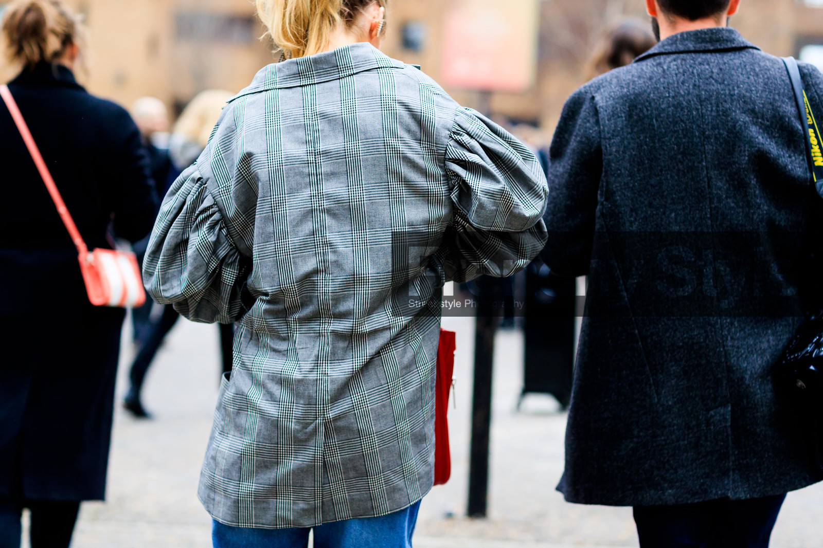 atmosphere details, AUTUMN WINTER 2017-2018, AW 17-18, back detail, blazer, checked jacket, detail, FALL WINTER 2017-2018, fashion week, frenchystyle, FW, FW 17-18, grey jacket, horizontal, jonathan paciullo, LFW, LONDON, street style, trousers