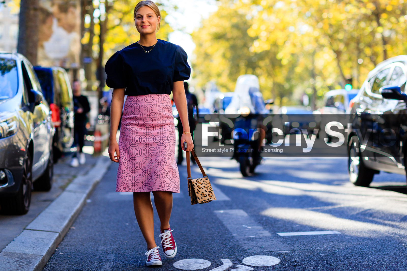 animal print, atmosphere details, brown bag, claire beermann, converse, fashion week, fendi, frenchystyle, full length, FW, graphic skirt, horizontal, jonathan paciullo, leather bag, leather shoes, leopard print, navy shirt, PARIS, PFW, pink skirt, printed bag, printed skirt, red sneakers, SPRING SUMMER 2017, SS 17, street style