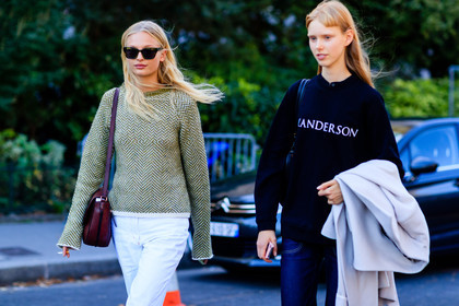 atmosphere details, black sweater, blue denim, bordeaux, burgundy, denim pants, detail, fashion week, Frederikke Sofie Falbe-Hansen, frenchystyle, FW, green sweater, horizontal, jeans, jonathan paciullo, jw anderson, leather bag, Lululeika Ravn Liep, model, PARIS, PFW, printed sweater, red bag, SPRING SUMMER 2017, SS 17, street style, sunglasses, trousers, white denim