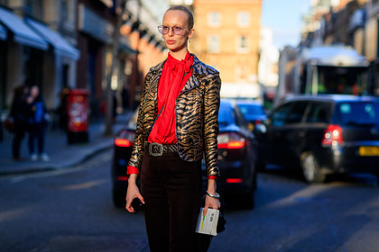 animal print, black bandana, bronze, brown belt, brown pants, earrings, graphic jacket, printed jacket, red shirt, sunglasses, trousers, zebra, street style, jonathan paciullo, FW, frenchystyle, fashion week, LFW, LONDON, AUTUMN WINTER 2018-2019, AW 18-19, FALL WINTER 2018-2019, FW 18-19, horizontal, atmosphere details, detail, model, lili sumner