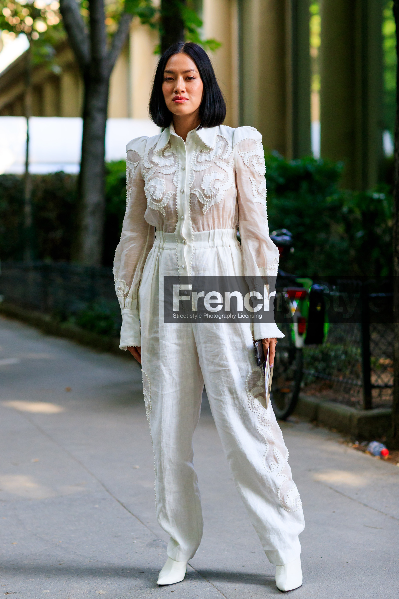 high heels, lace, leather shoes, tone on tone, total look white, trousers, white boots, white jumpsuit, fashion week, frenchystyle, FW, jonathan paciullo, street style, PFW, PARIS, vertical, full length, AUTUMN WINTER 2018-2019, FALL WINTER 2018-2019, FW 18-19, Tiffany Hsu