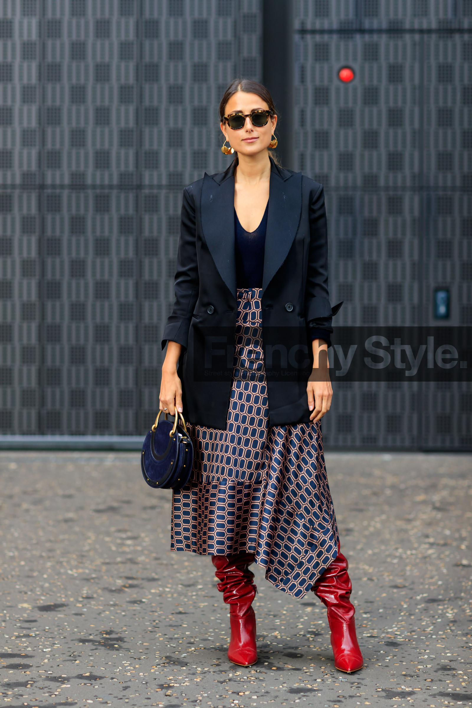 black bag, black jacket, blazer, blue bag, chloé, fashion week, frenchystyle, full length, FW, graphic skirt, high heels, jonathan paciullo, julia haghjoo, leather bag, leather shoes, LFW, LONDON, printed skirt, red boots, SPRING SUMMER 2018, SS 18, street style, suede bag, vertical